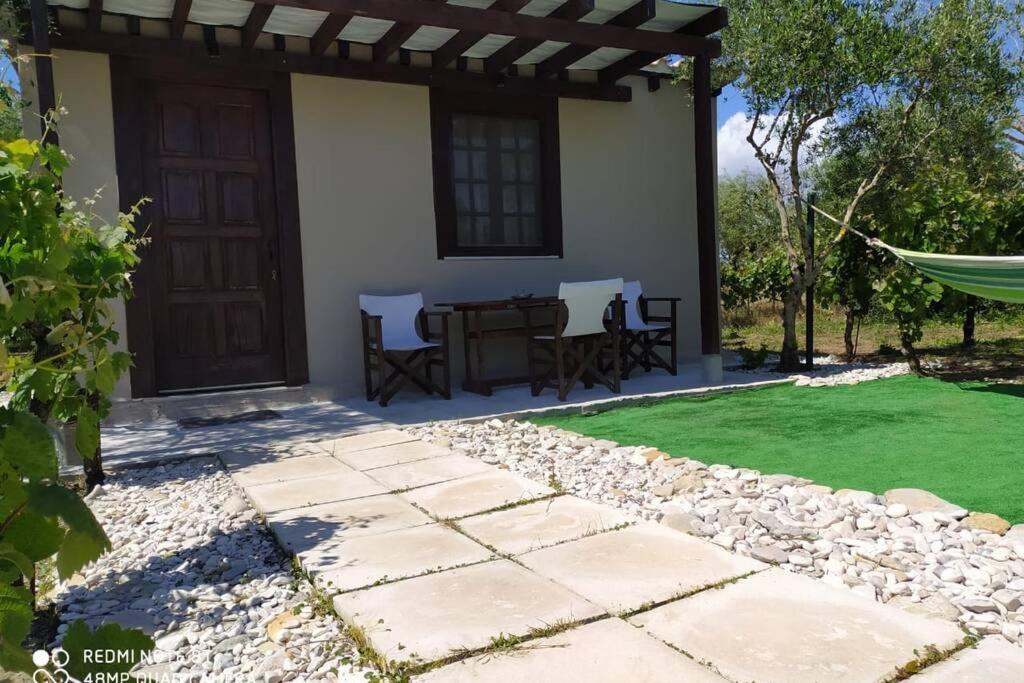 הוילה Koukounariá Raisin House מראה חיצוני תמונה